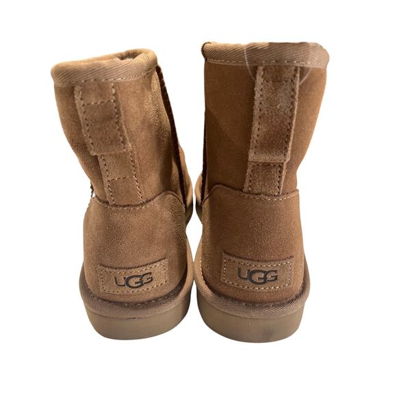 UGG Classic Mini UGG Rubber Logo Boots Women's Size 10 EU 41 Cozy Warm MSRP $160 - Picture 2 of 8